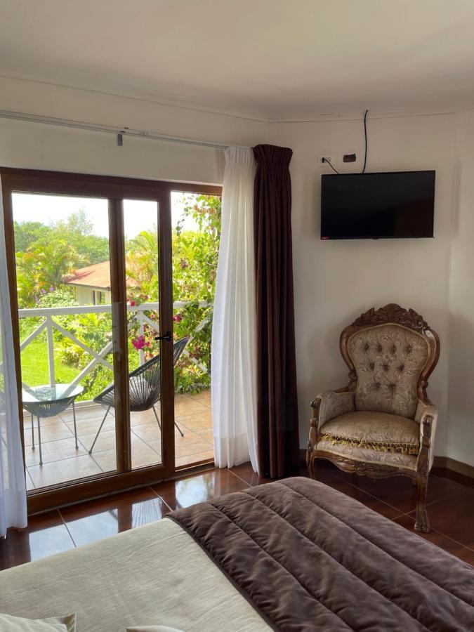 Teanehi Bed & Breakfast Ханга-Роа Экстерьер фото
