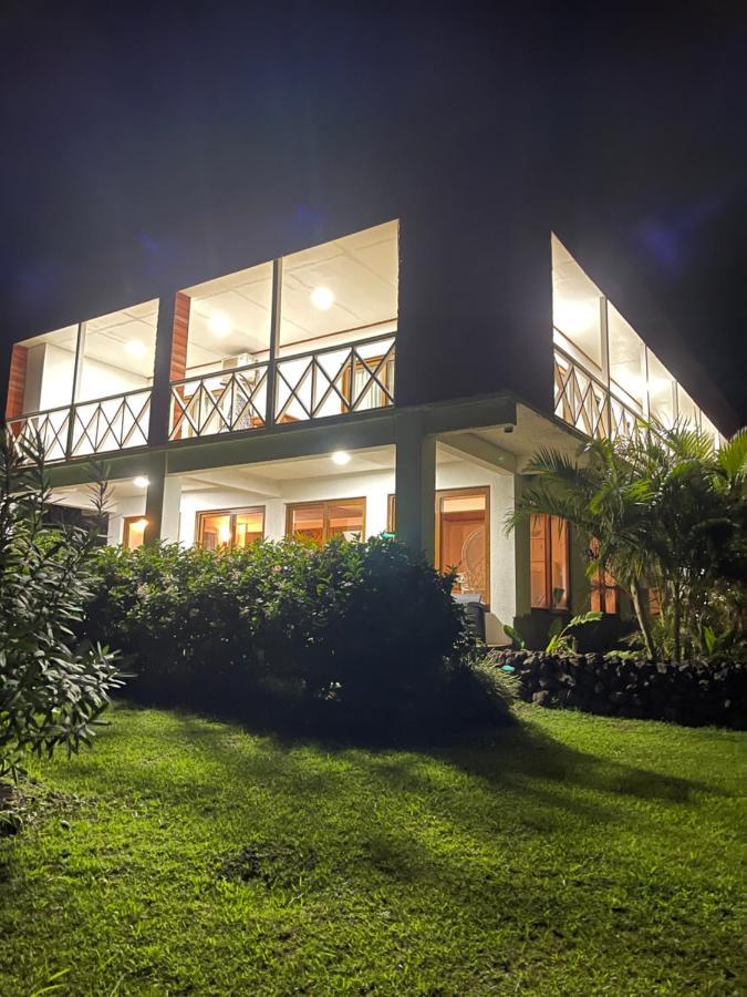 Teanehi Bed & Breakfast Ханга-Роа Экстерьер фото