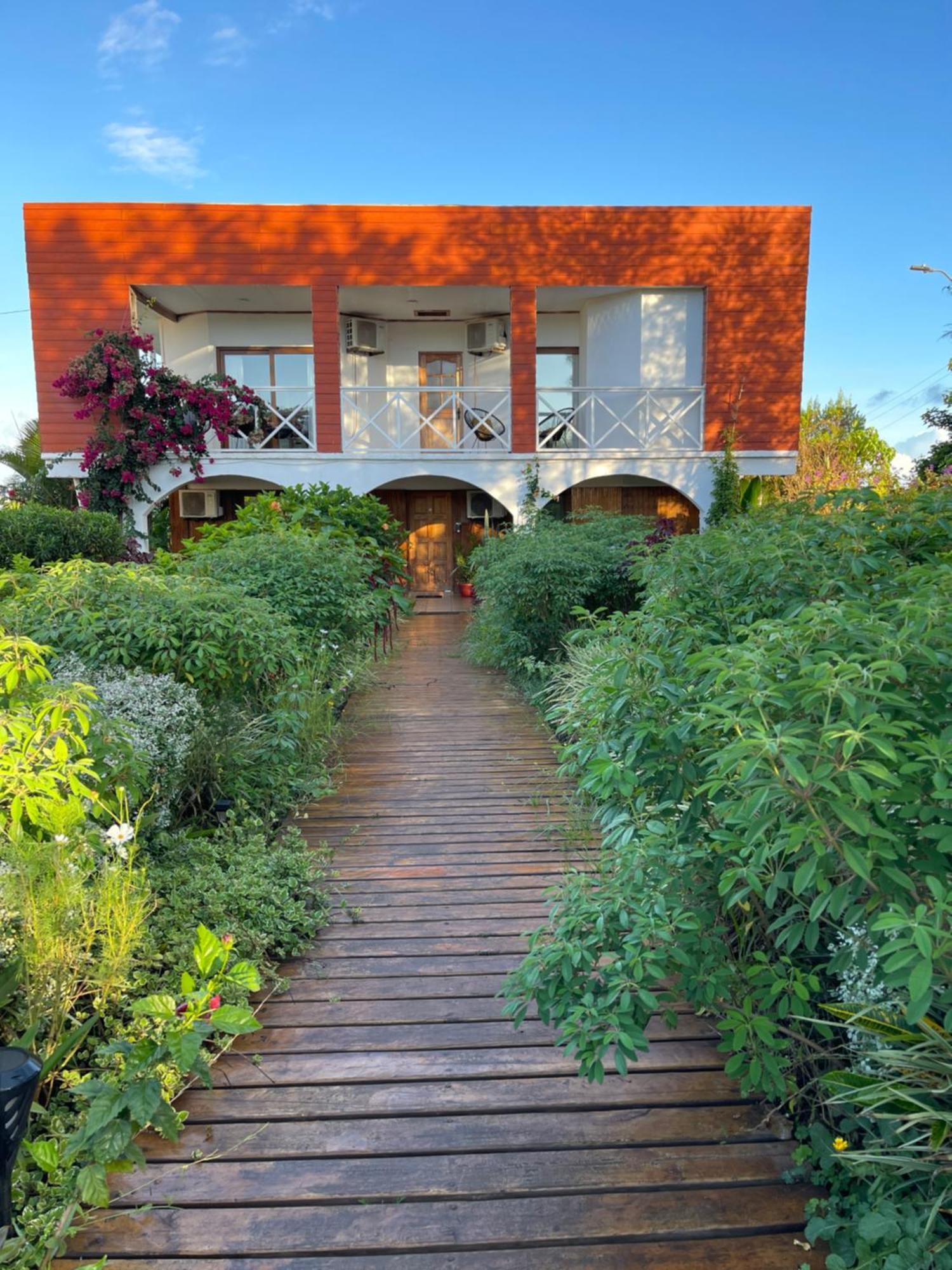 Teanehi Bed & Breakfast Ханга-Роа Экстерьер фото